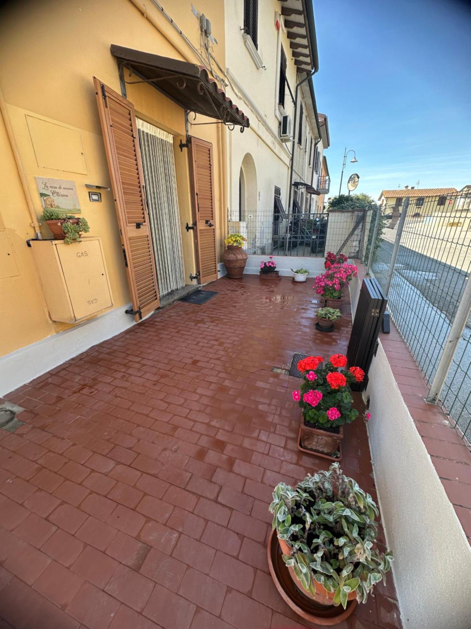 Apartmán La Casa Di Nonna Ottorina Venturina Terme Exteriér fotografie