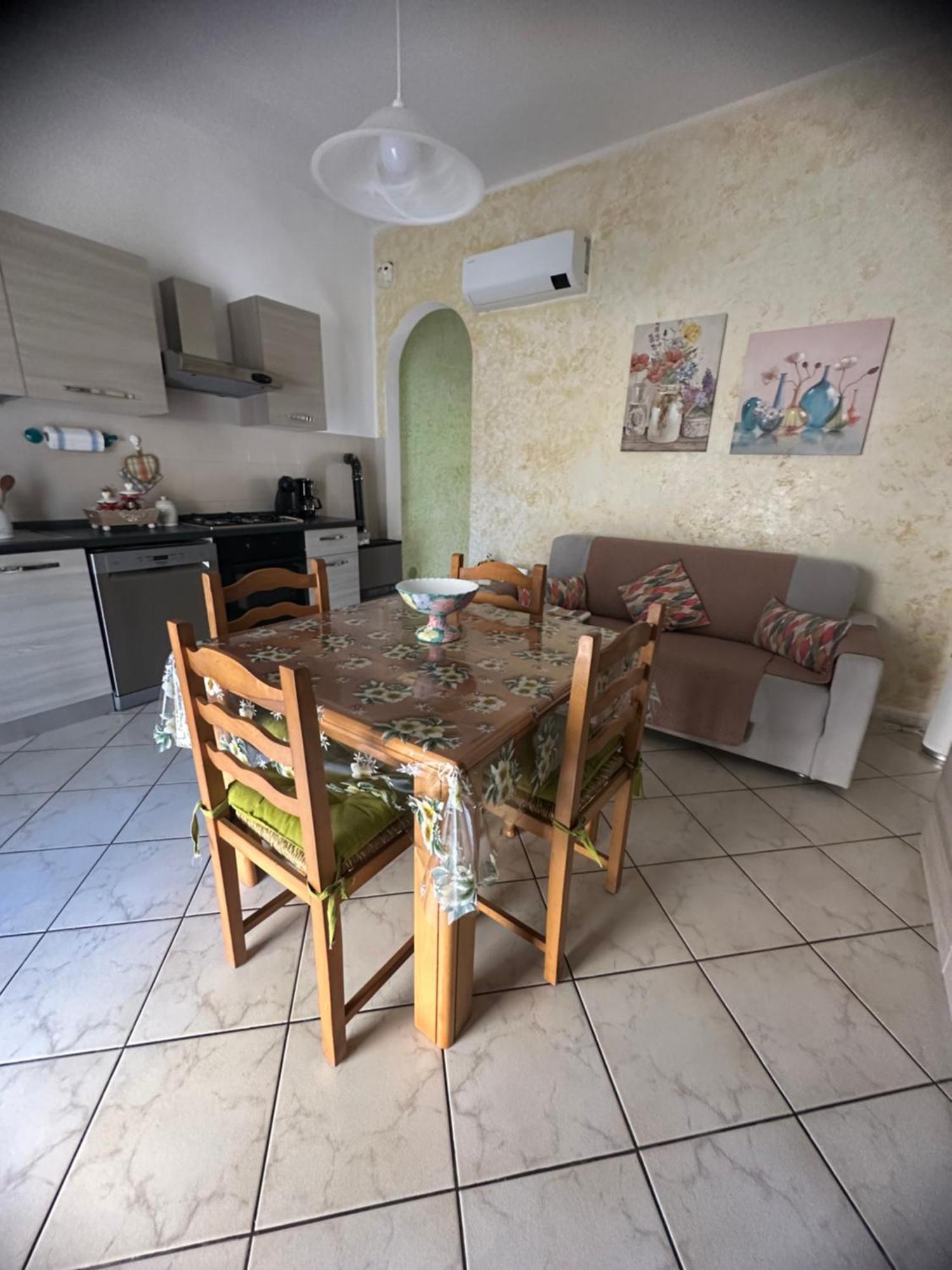 Apartmán La Casa Di Nonna Ottorina Venturina Terme Exteriér fotografie